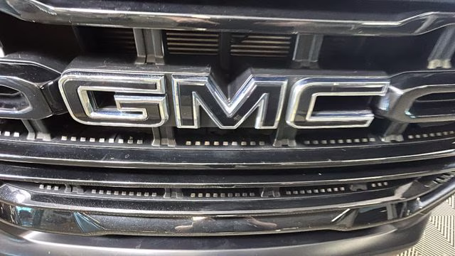 2022 Onyx Black GMC Canyon Elevation 4X4 Truck