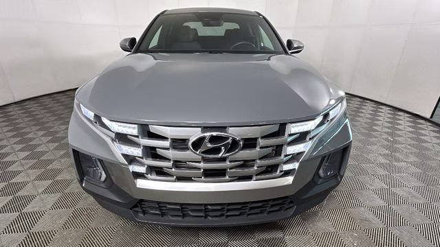 2024 Hampton Gray Hyundai Santa Cruz SE FWD Truck