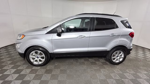 2021 Silver Metallic Ford EcoSport SE FWD SUV