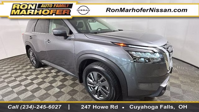 2024 Gun Metallic Nissan Pathfinder SV 4X4 SUV