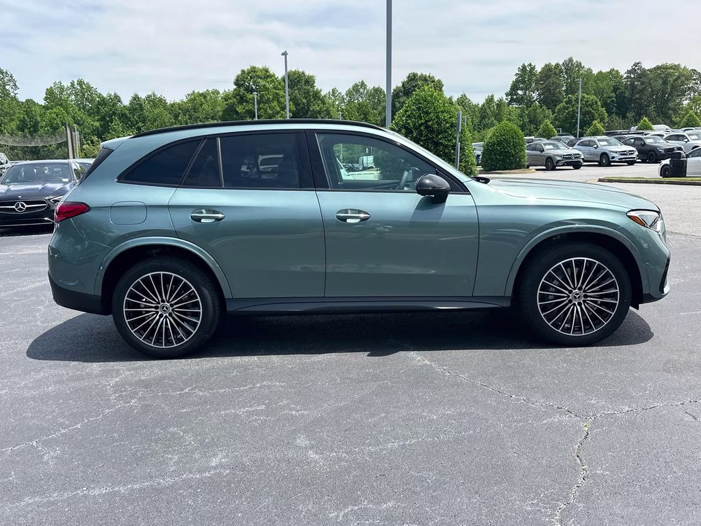 2026 Verde Mercedes-Benz GLC GLC 300 AWD SUV