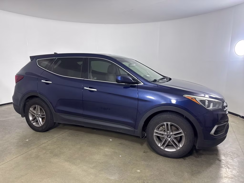 2017 Marlin Blue Hyundai Santa Fe Sport 2.4 Base FWD SUV