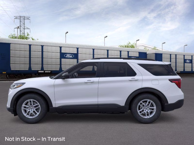 2026 Space White Metallic Ford Explorer Active 4X4 SUV