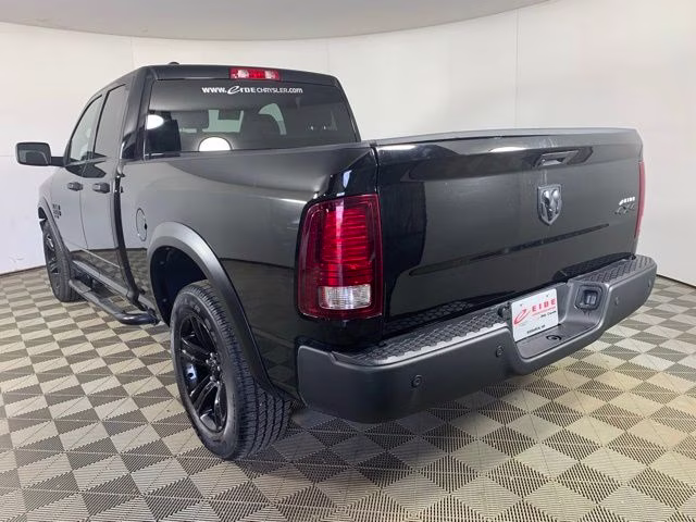 2023 Diamond Black Crystal Pearlcoat Ram 1500 Warlock 4X4 Truck