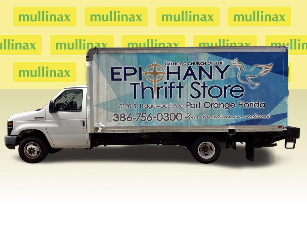 2016 Oxford White Ford E-350SD Base RWD Truck