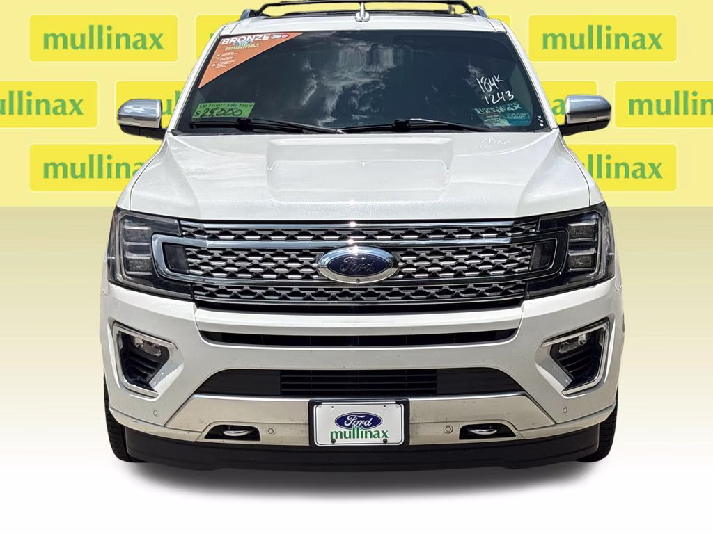 2021 White Metallic Ford Expedition Max Platinum 4X4 SUV
