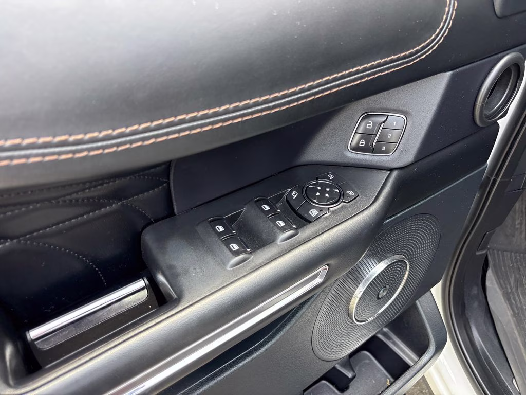 2021 White Metallic Ford Expedition Max Platinum 4X4 SUV