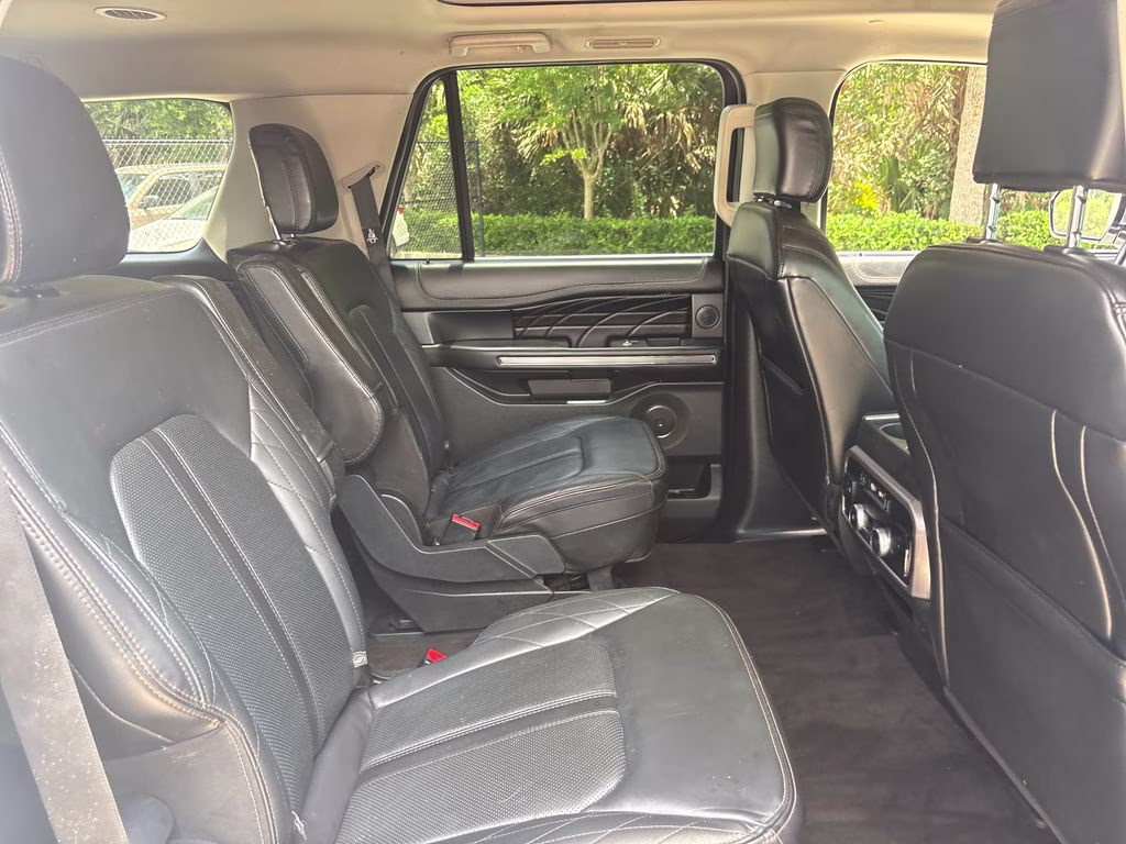 2021 White Metallic Ford Expedition Max Platinum 4X4 SUV