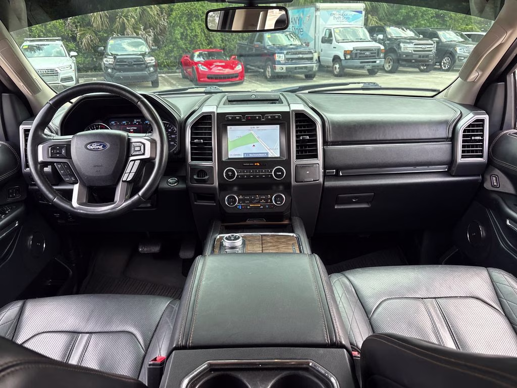 2021 White Metallic Ford Expedition Max Platinum 4X4 SUV