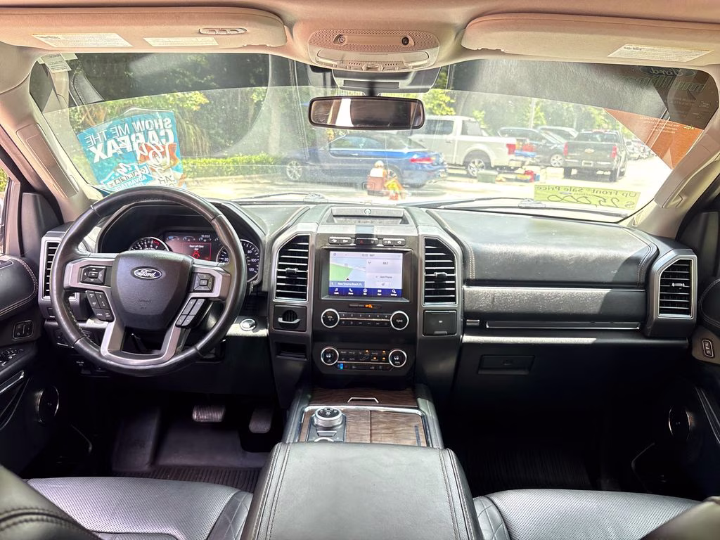 2021 White Metallic Ford Expedition Max Platinum 4X4 SUV