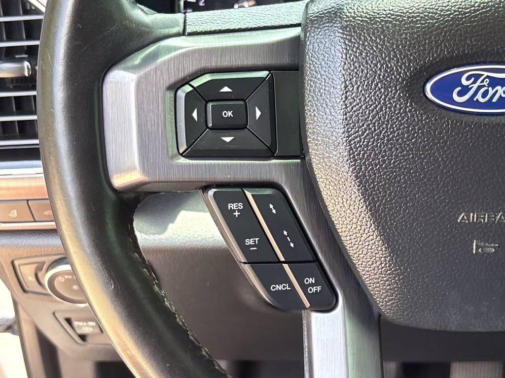 2021 White Metallic Ford Expedition Max Platinum 4X4 SUV