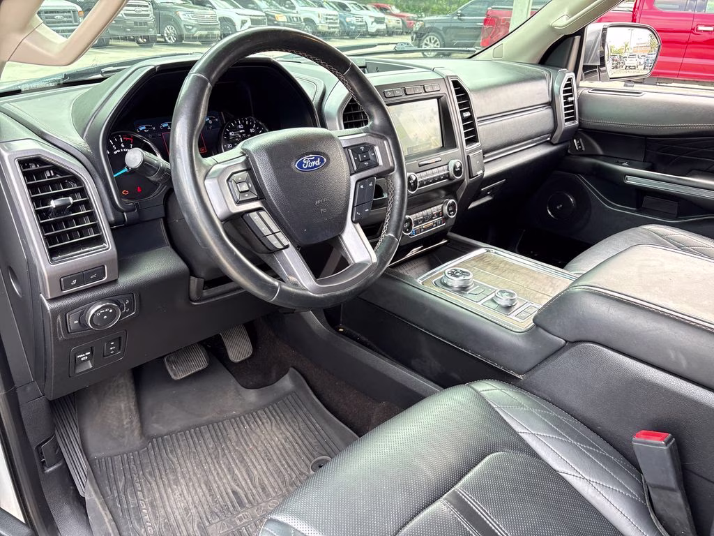 2021 White Metallic Ford Expedition Max Platinum 4X4 SUV