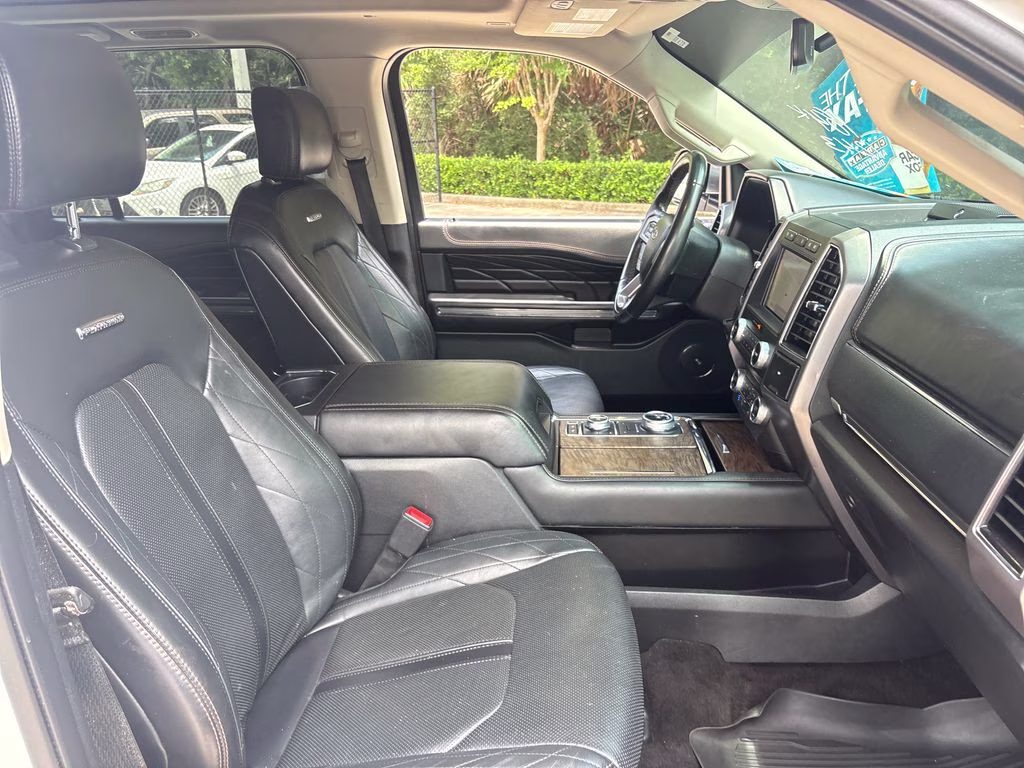 2021 White Metallic Ford Expedition Max Platinum 4X4 SUV