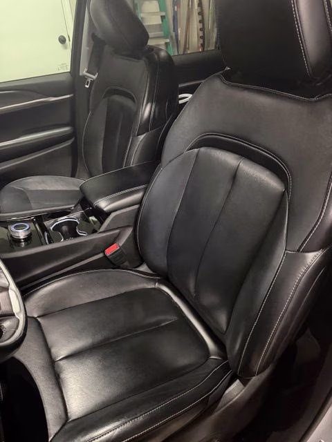 2021 Silver Zynith Jeep Grand Cherokee L Limited RWD SUV