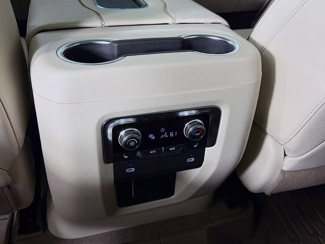 2024 Sterling Metallic GMC Yukon Denali 4X4 SUV