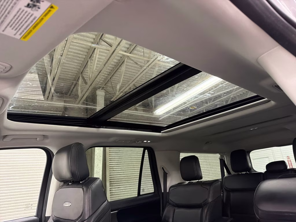 2025 Oxford White Ford Expedition Max Platinum 4X4 SUV