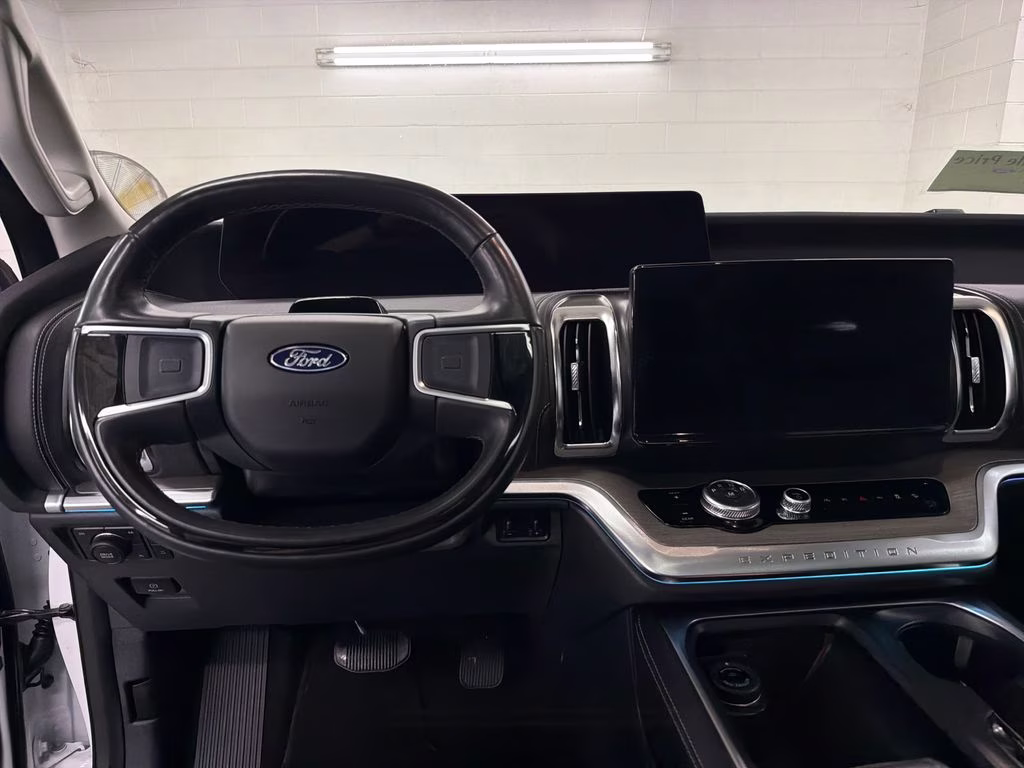2025 Oxford White Ford Expedition Max Platinum 4X4 SUV