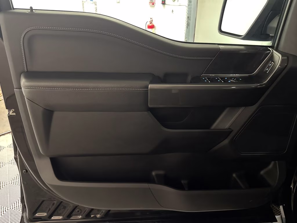 2023 Black Metallic Ford F-150 XLT 4X4 Truck