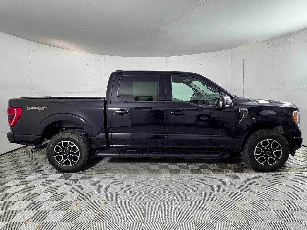 2023 Black Metallic Ford F-150 XLT 4X4 Truck