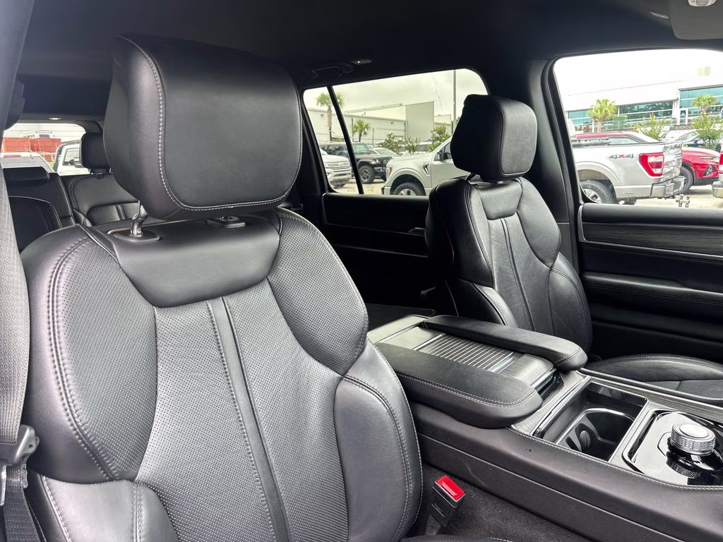 2024 Bright White Clearcoat Jeep Wagoneer Series II RWD SUV
