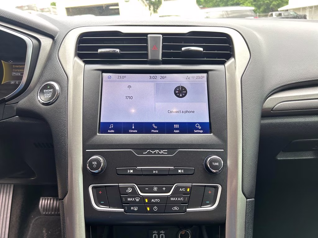 2019 Magnetic Metallic Ford Fusion SE FWD Sedan