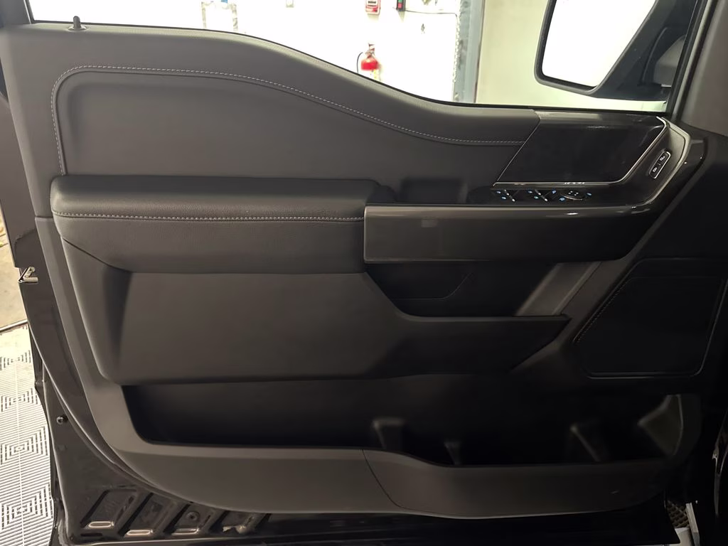 2023 Black Metallic Ford F-150 XLT 4X4 Truck