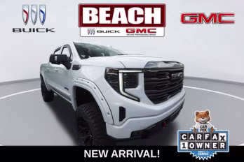 2023 Summit White GMC Sierra 1500 AT4 4X4 Truck