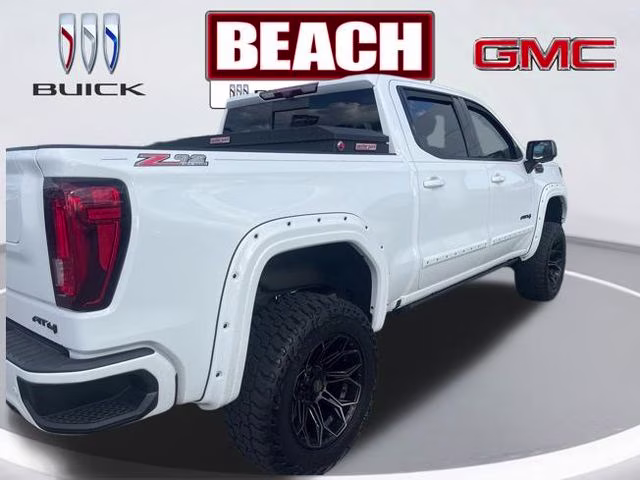 2023 Summit White GMC Sierra 1500 AT4 4X4 Truck