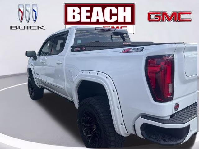 2023 Summit White GMC Sierra 1500 AT4 4X4 Truck