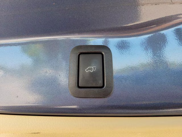 2019 Shoreline Mist Toyota Highlander Limited FWD SUV