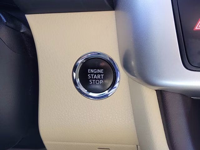 2019 Shoreline Mist Toyota Highlander Limited FWD SUV