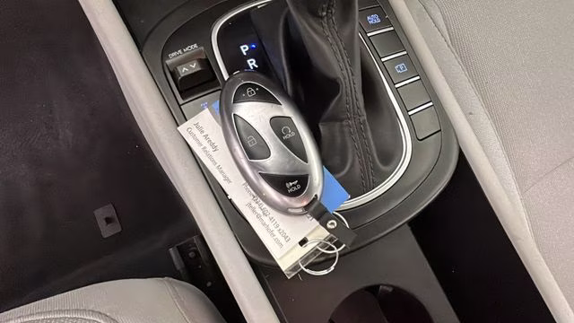 2025 Cyber Gray Metallic Hyundai Kona SE AWD SUV