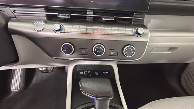 2025 Cyber Gray Metallic Hyundai Kona SE AWD SUV