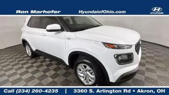 2024 Lunar White Hyundai Venue SE FWD SUV