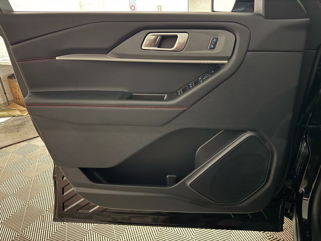 2026 Agate Black Metallic Ford Explorer ST-Line RWD SUV