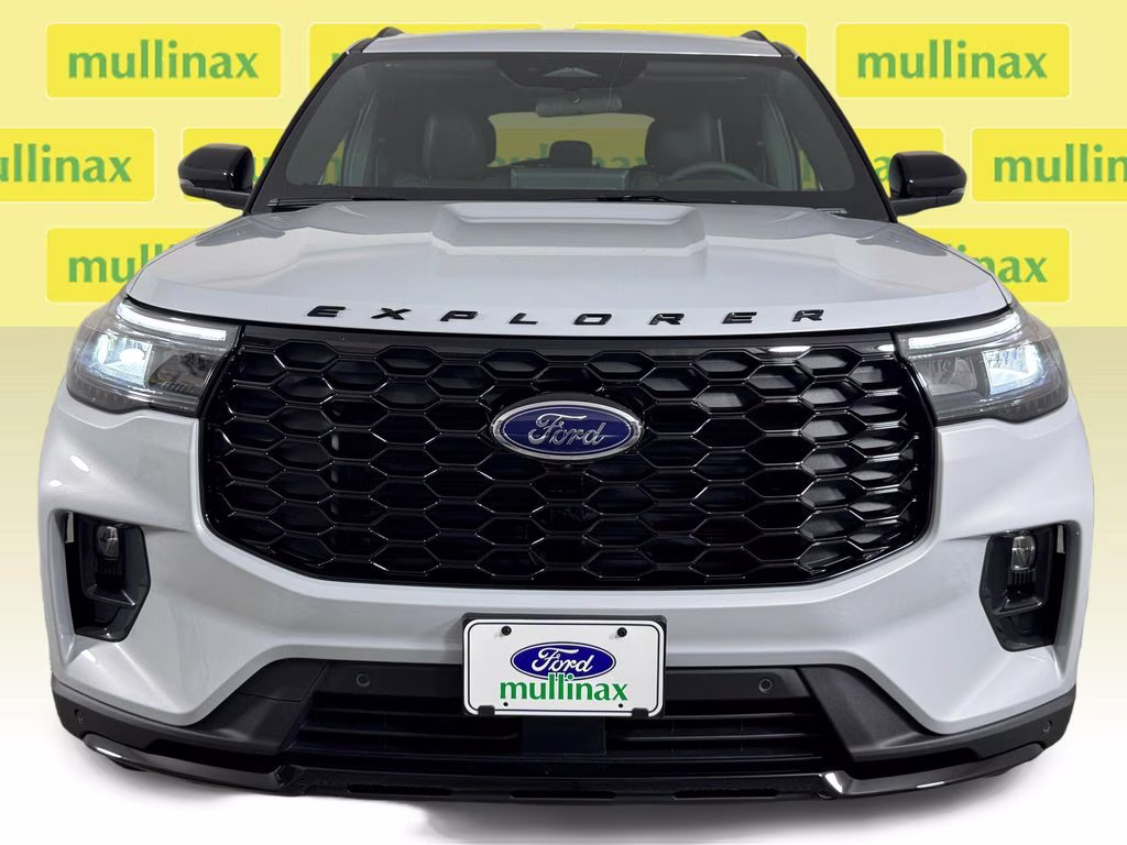 2026 Space White Metallic Ford Explorer ST-Line RWD SUV