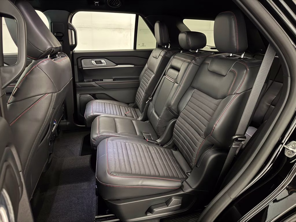 2026 Agate Black Metallic Ford Explorer ST-Line RWD SUV
