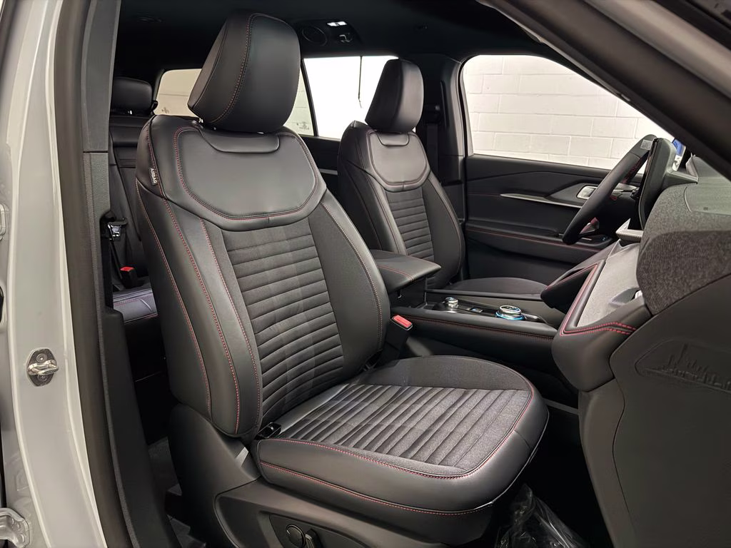 2026 Space White Metallic Ford Explorer ST-Line RWD SUV