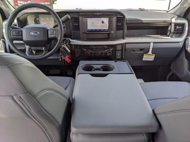 2026 Oxford White Ford Super Duty F-450 DRW XL 4X4 Chassis