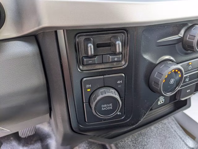 2026 Oxford White Ford Super Duty F-450 DRW XL 4X4 Chassis