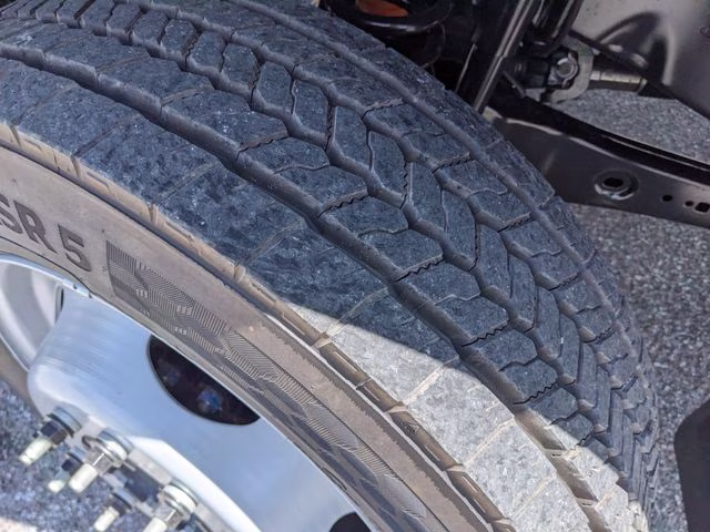 2026 Oxford White Ford Super Duty F-450 DRW XL 4X4 Chassis