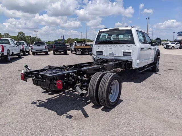 2026 Oxford White Ford Super Duty F-450 DRW XL 4X4 Chassis