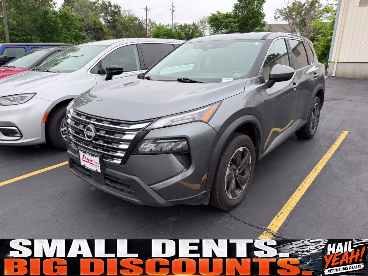 2024 Gun Metallic Nissan Rogue SV FWD SUV