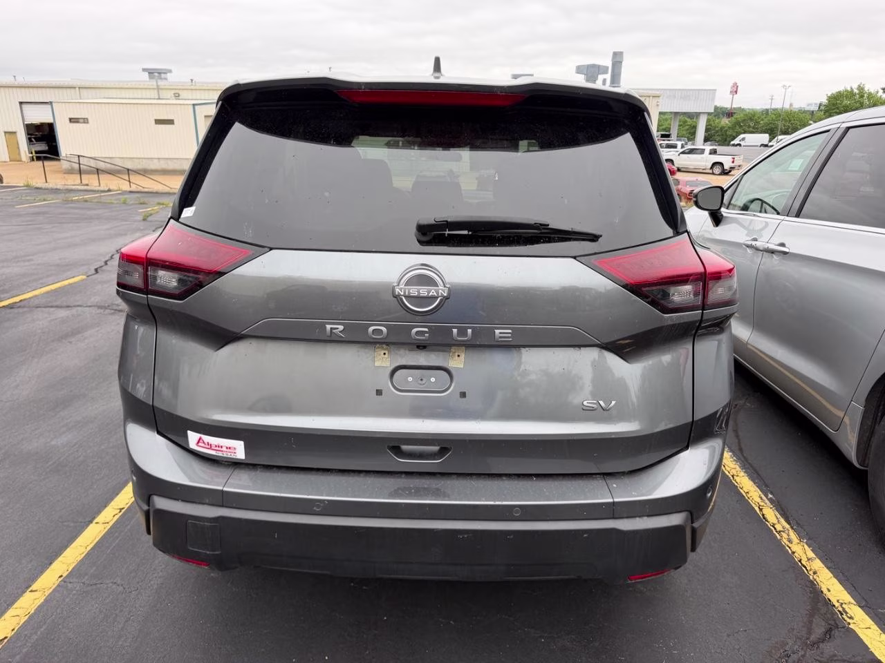 2024 Gun Metallic Nissan Rogue SV FWD SUV