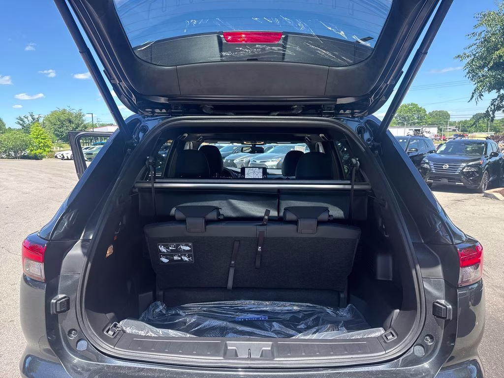 2026 Moonrock Gray Nissan Rogue Plug-In Hybrid Platinum AWD SUV