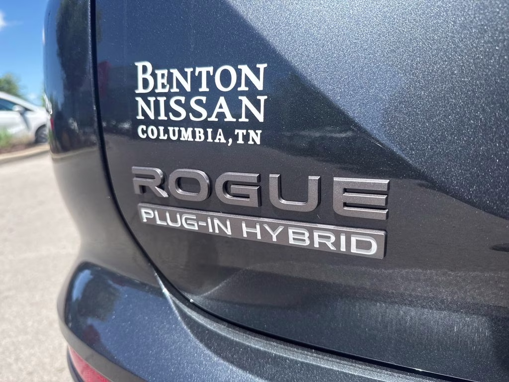 2026 Moonrock Gray Nissan Rogue Plug-In Hybrid Platinum AWD SUV