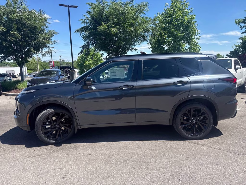 2026 Moonrock Gray Nissan Rogue Plug-In Hybrid Platinum AWD SUV