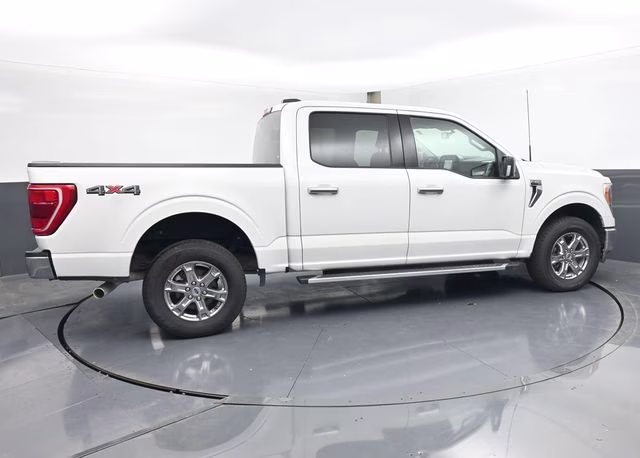 2023 Oxford White Ford F-150 XLT 4X4 Truck