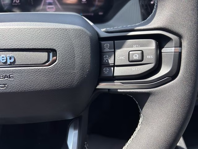 2026 '41 Jeep Cherokee Limited 4X4 SUV