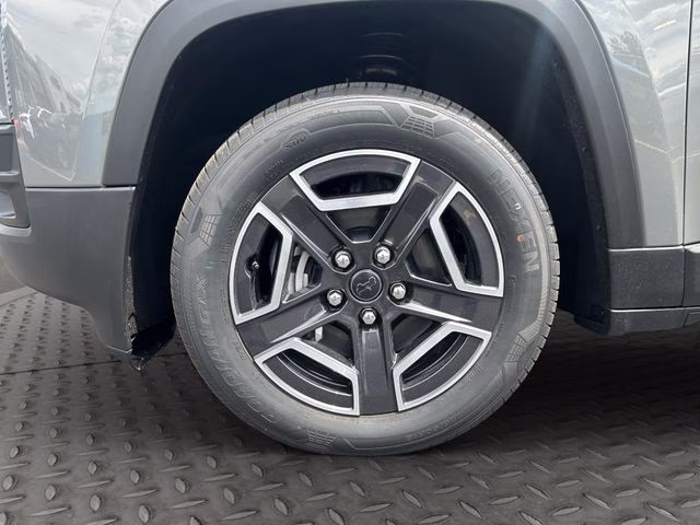 2026 Sting-Gray Clearcoat Jeep Cherokee Limited 4X4 SUV